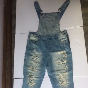 Selling this nice jean overall.